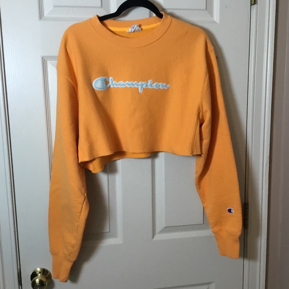 Champion Women's Orange Reverse Weave Cropped Sweatshirt - S